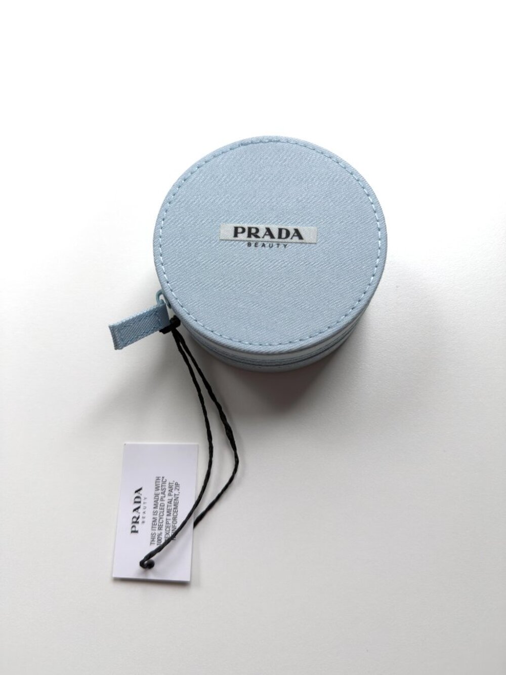 3984 PRADA BEAUTY ROUNDED TRAVEL CASE MAKEUP COSMETIC JEWELRY CASE